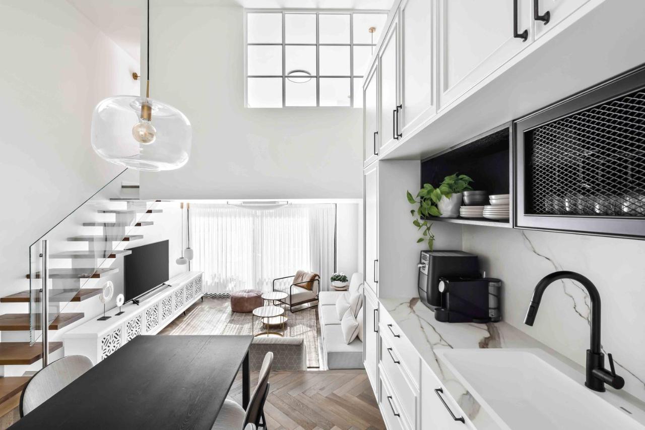 Apartment Elegant Duplex With Parking By Beachfront *
