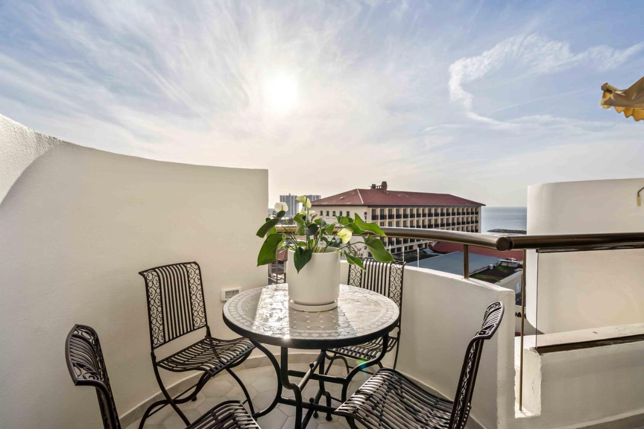 Elegant Duplex With Parking By Beachfront * Herzliya
